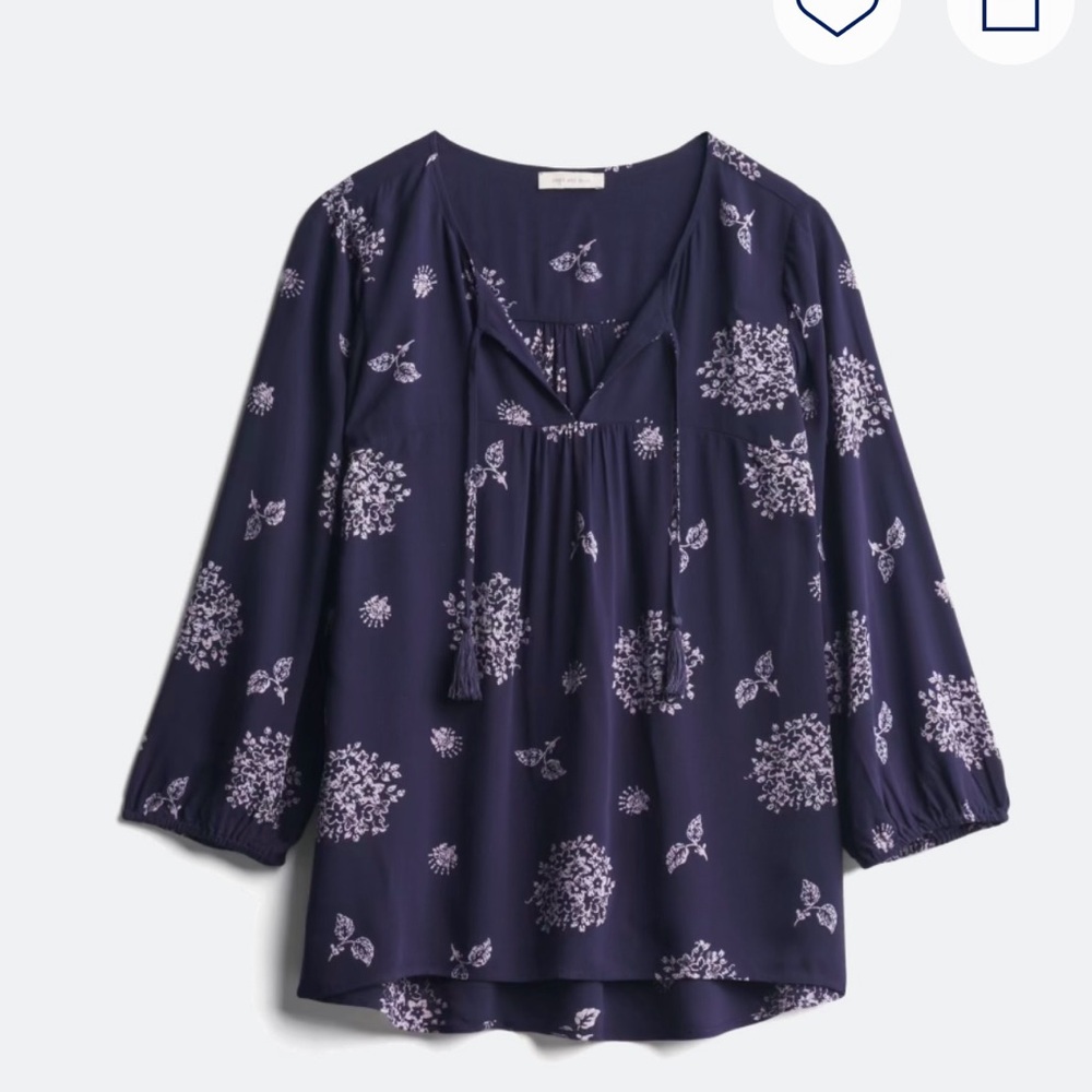 Skies are blue top size small.